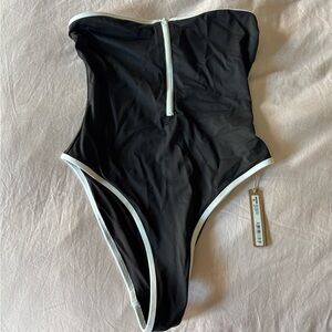NWT skims one piece zip up bathing suit size medium